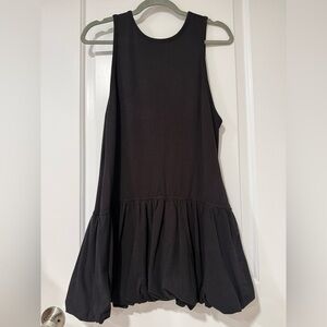 Free People Movement Bubble Dress Black Size-S 
Worn once
W/ Biker Shorts